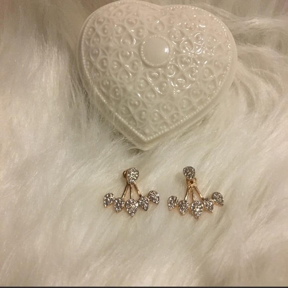 Beautiful flower drop earrings - Picture 3 of 5